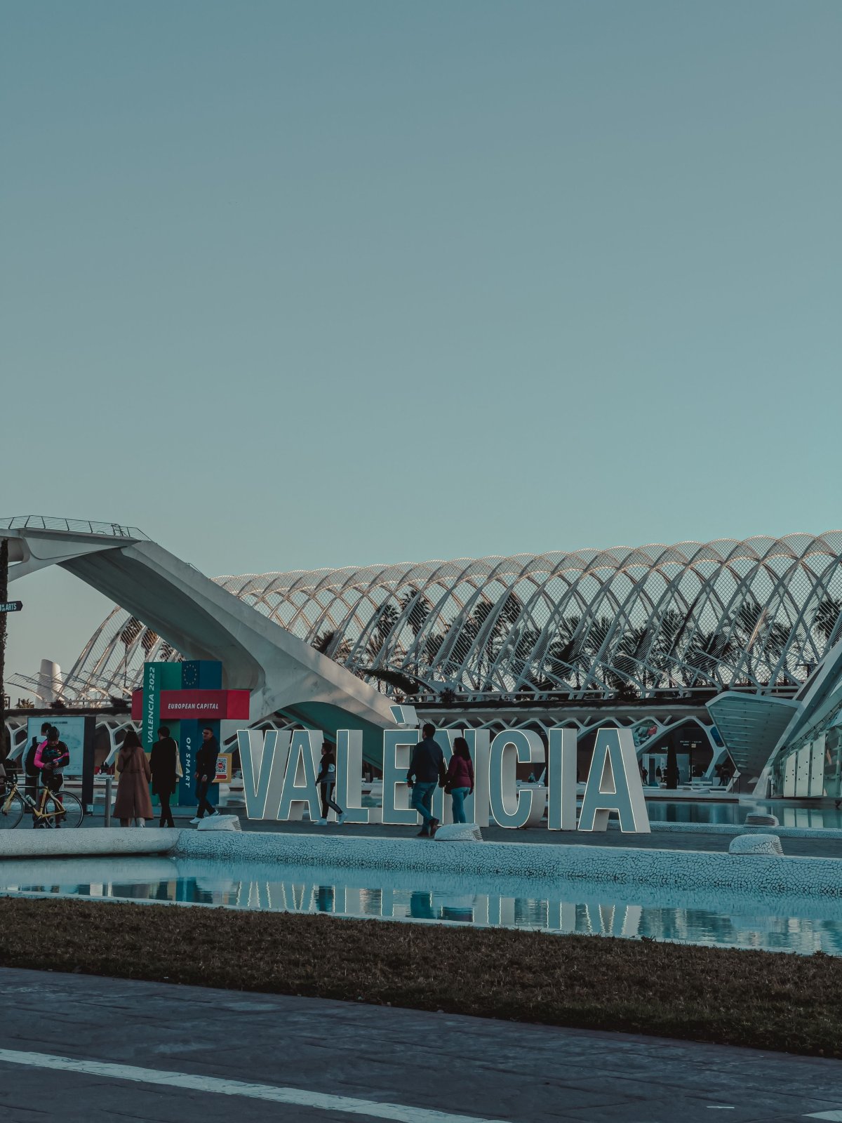 El cartel de VALENCIA en la Ciudad de las Artes
